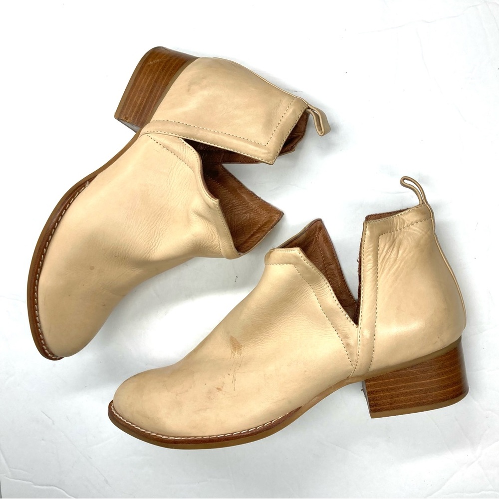 Jeffrey Campbell Womens Muskrat Cream Leather Ankle Booties 8 Cutout Pull Loop